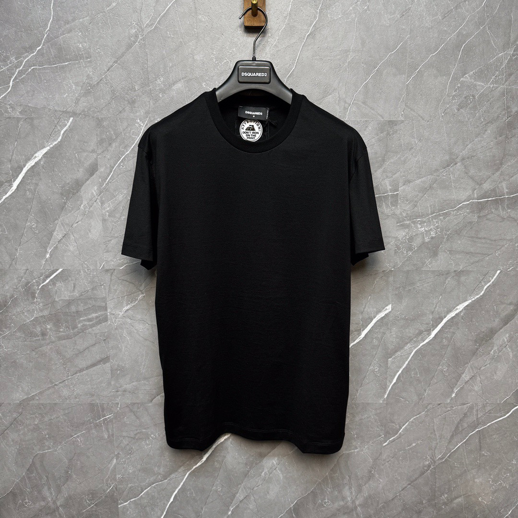 DSQUARED2 Minimal Black T-Shirt with Back Maple Logo