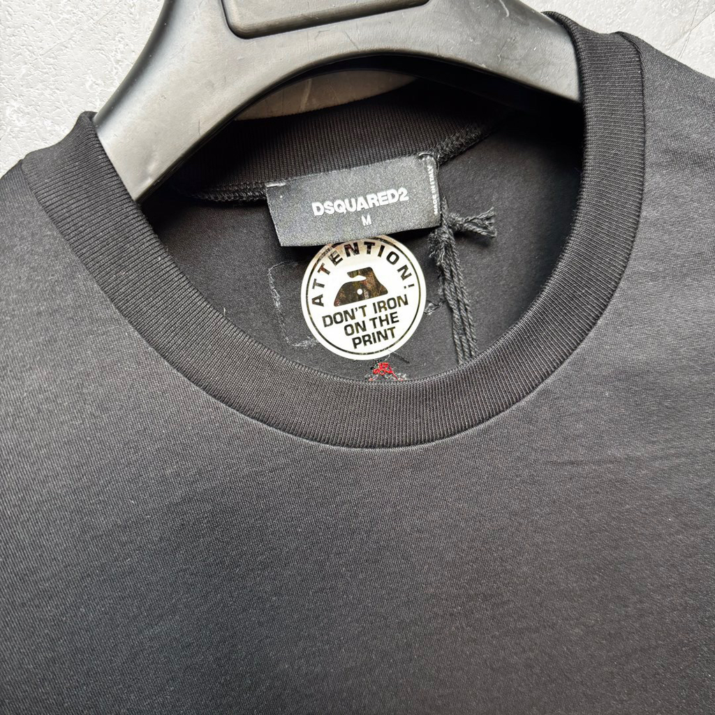 DSQUARED2 Minimal Black T-Shirt with Back Maple Logo