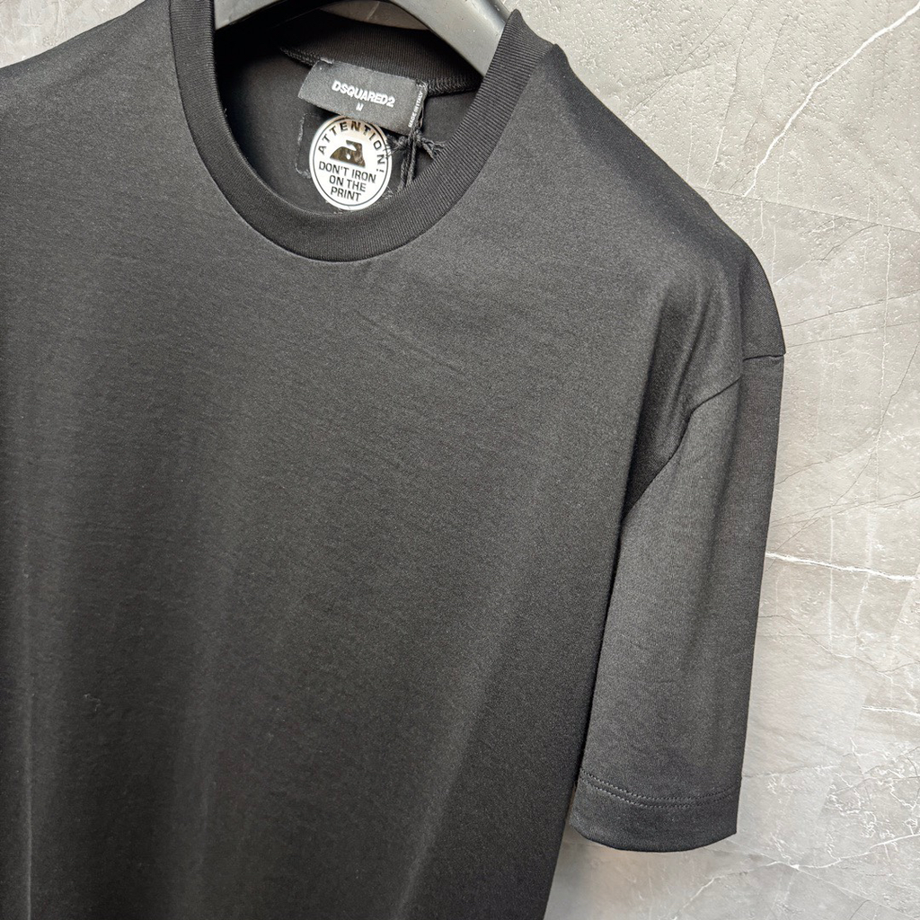 DSQUARED2 Minimal Black T-Shirt with Back Maple Logo