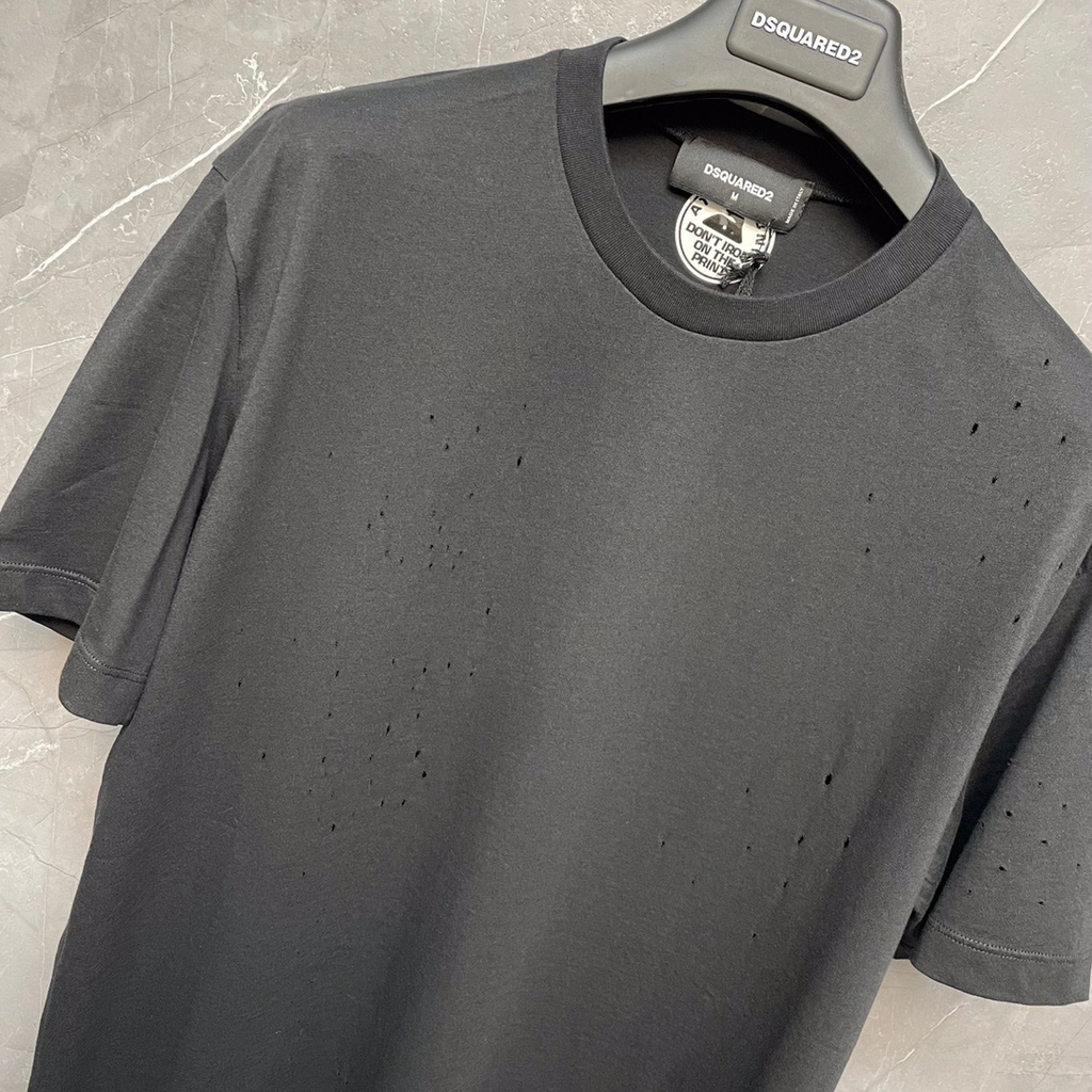 DSQUARED2 Distressed Maple Leaf Logo Black T-Shirt