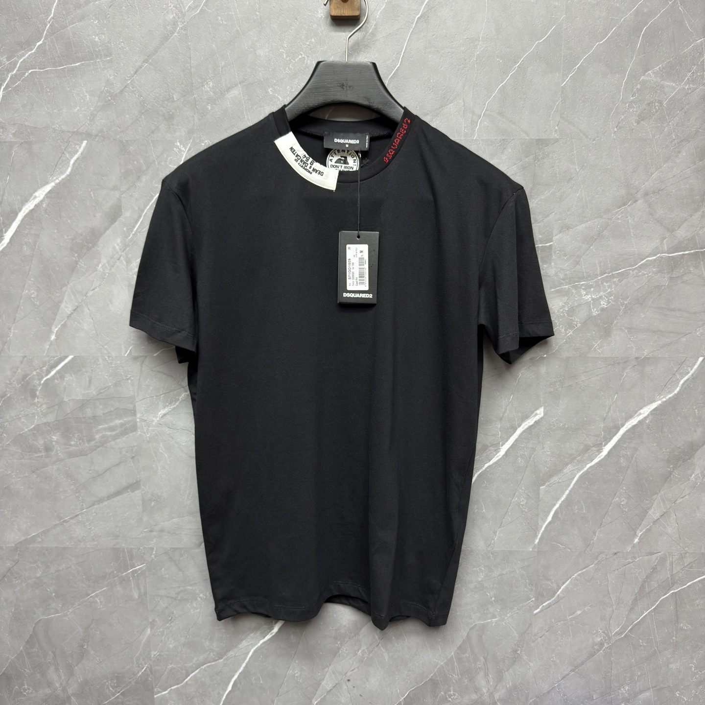 DSQUARED2 Minimal Neck Detail Black T-Shirt