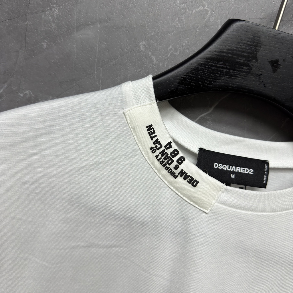 DSQUARED2 Minimal Neck Detail Black T-Shirt