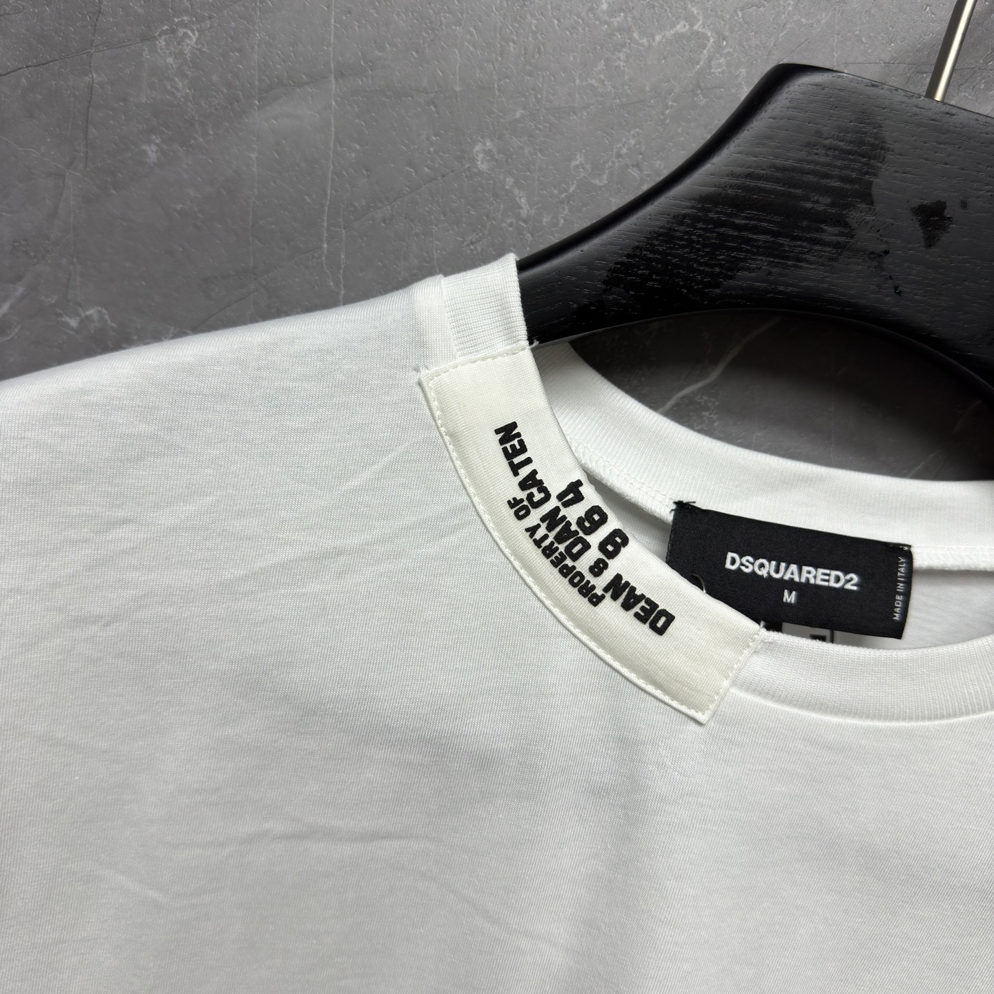 DSQUARED2 Minimal Neck Detail Black T-Shirt