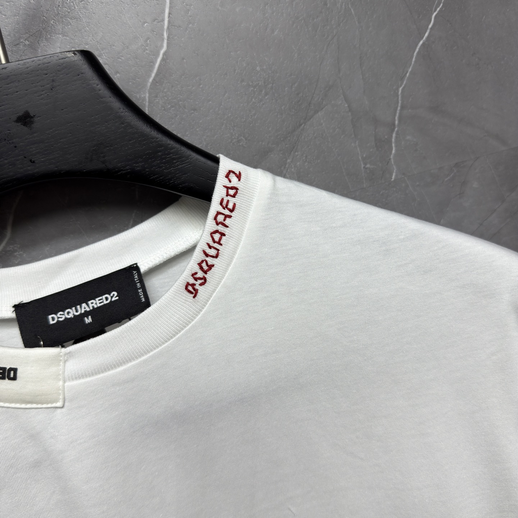 DSQUARED2 Minimal Neck Detail Black T-Shirt