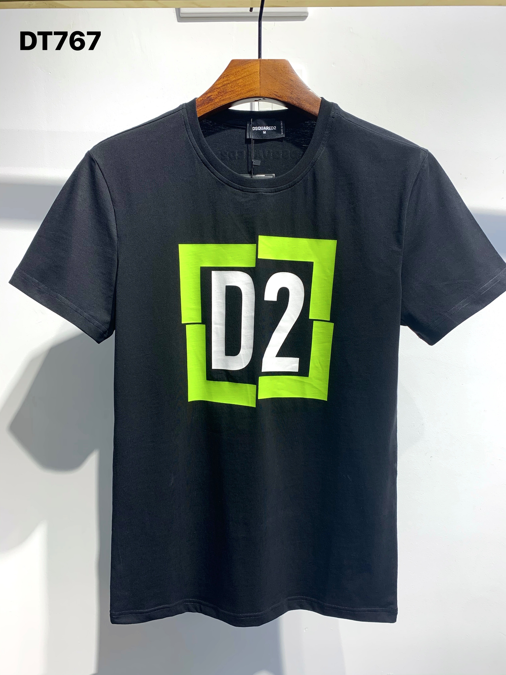 DSQUARED2 DSQ2 Maple Leaf Logo Black T-Shirt
