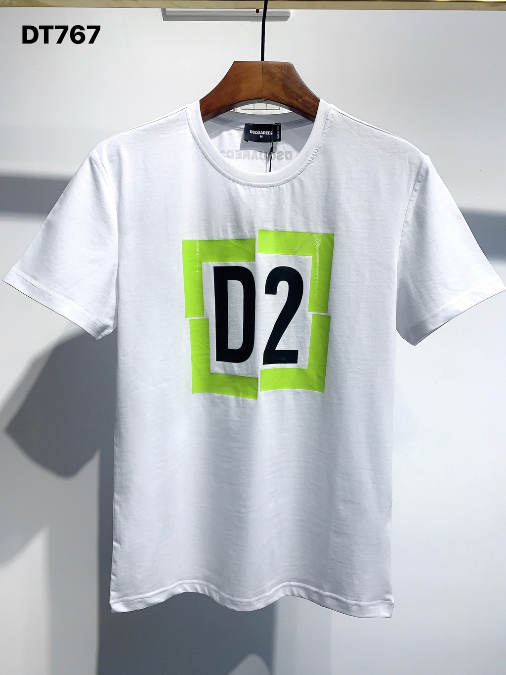 DSQUARED2 DSQ2 Maple Leaf Logo Black T-Shirt