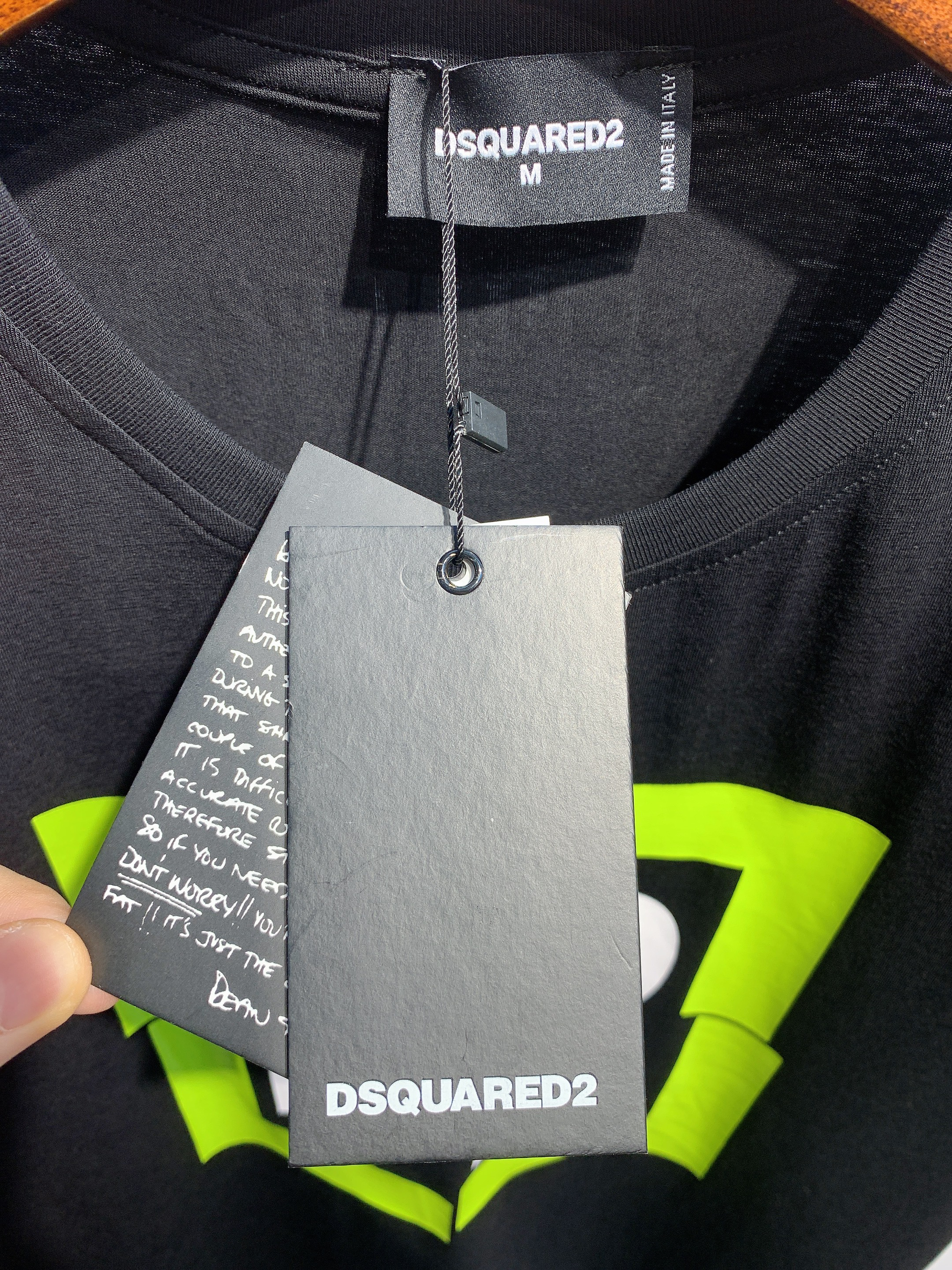 DSQUARED2 DSQ2 Maple Leaf Logo Black T-Shirt